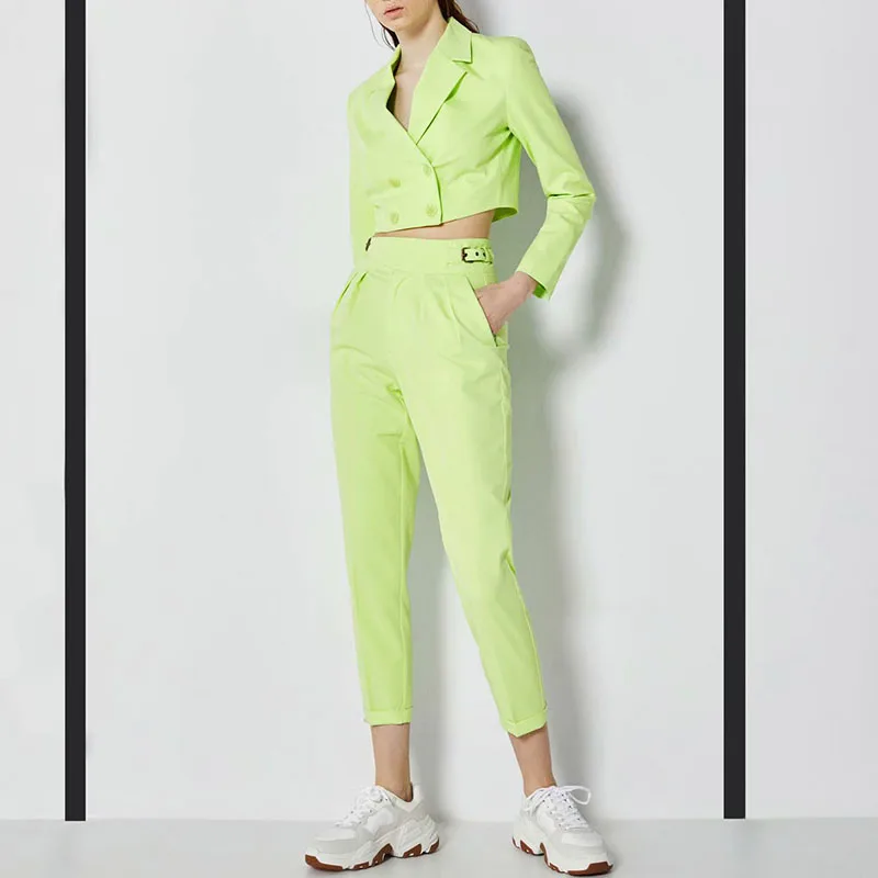 

Wonder Women Spring Long Sleeve Short Blazers Street Wear Lady Set Women Suits Double Breasted Blazers Outwears 2019 new