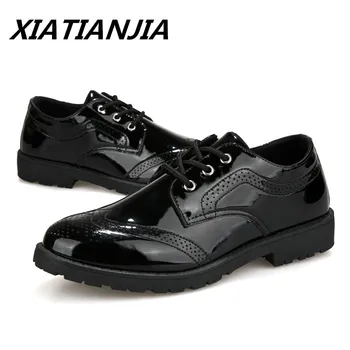 

2019 Bullock Glossy Leather Formal Shoes Men Casual Men Shoes Wear Resistant Mens Dress Footwear Banquet Light Erkek Ayakkabi