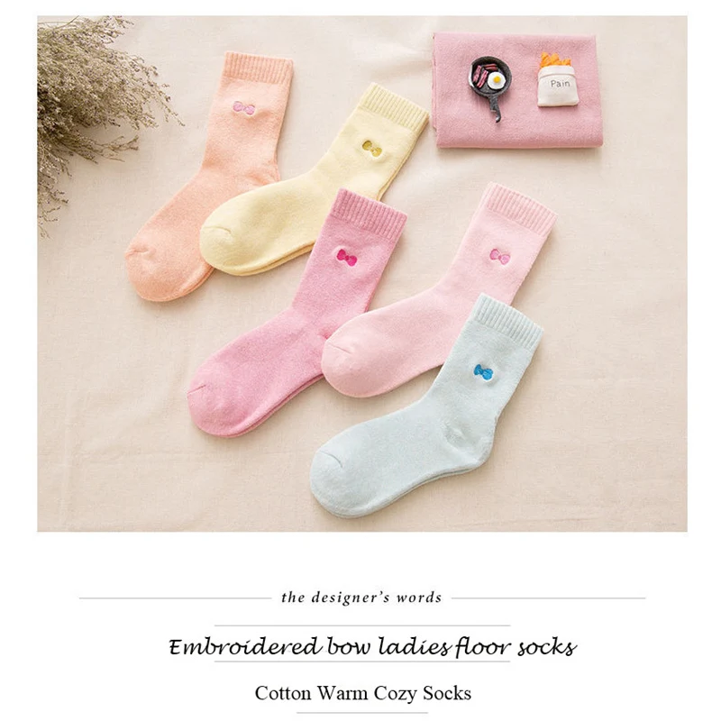 

Sweet Solid Love Bow Embroidery Long Socks Thick Terry Middle Tube Cotton Funny Socks For Cute Girl Personality Match 2 Color