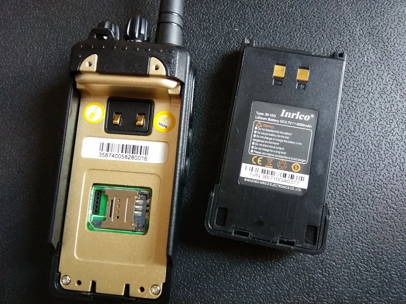 

Network portable long rang two way radio WCDMA GSM handheld radio Desktop charger