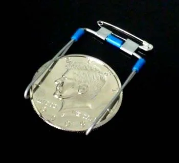 

Large Coin Clip Holder Magic Tricks Comedy Close Up Magic Appear/Vanish Coin Magia Illusions Accessories Gimmick Props Coin Show