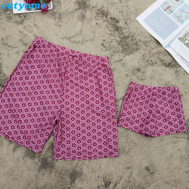 Family Matching Swimwear 2019 Summer Dot Bikini Set Mother Daughter Father Son Matching Swimsuit Men Boy Swimwear Shorts Outfits