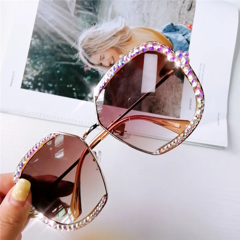 Luxury Rhinestone Square Sunglasses Women Brand Pink Black Clear Lens Oversized Diamond Sunglasses For Men Vintage Shades