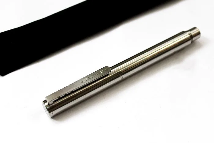 

Titanium Pen Defense Pen Tactic Pen Broken Window With 2 Refills EDC Tactic Pen