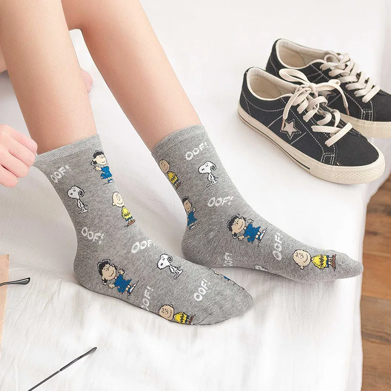 Dreamlikelin الكرتون النساء الجوارب الحيوان طباعة أزياء القطن Kawaii الكلب سنوبي الجوارب لوح التزلج جوارب بأشكال مضحكة
