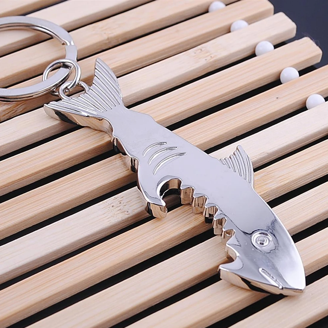 

Shark Shaped Bottle Opener Keychain Zinc Alloy Silver Color Key Ring Beer Bottle Opener Outdoor Tools