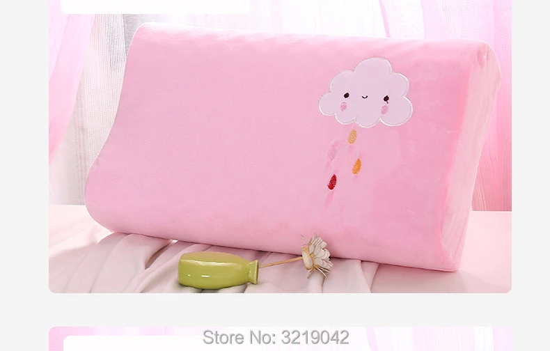Children-Embroidered-latex-pillows-790-02_10