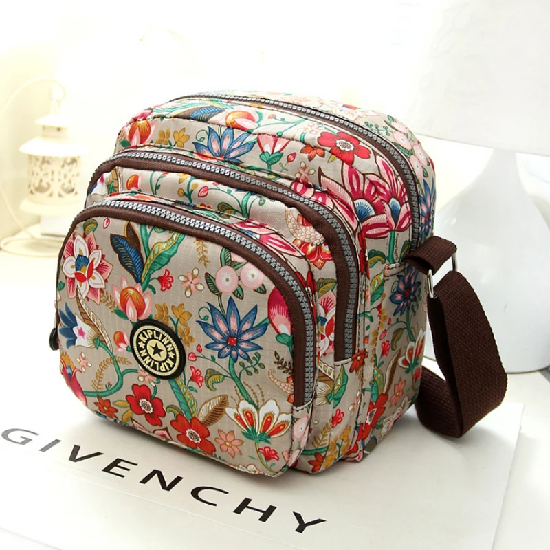 

The new Fashion Women Shoulder Bag Canvas Oxford Handbag High Quality Leisure Female Messenger Bags Multilayer Shoulder Bag