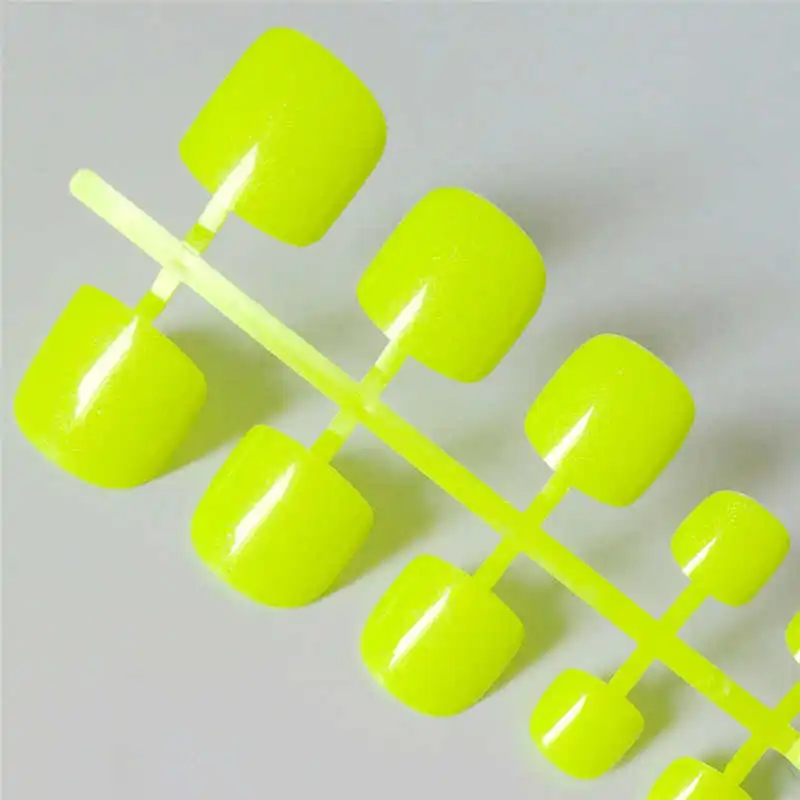 

Bright Green Square Press On Toe Nails Clear Nude Short Fake Nails For Feet Artificial Nature Nail False Tips Manicure