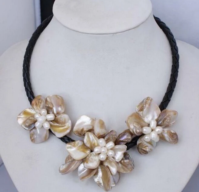 

DYY+++907 Fashion Manual Handcraft Shell Flower with freshwater pearl necklace -Bridal jewelry free shipping