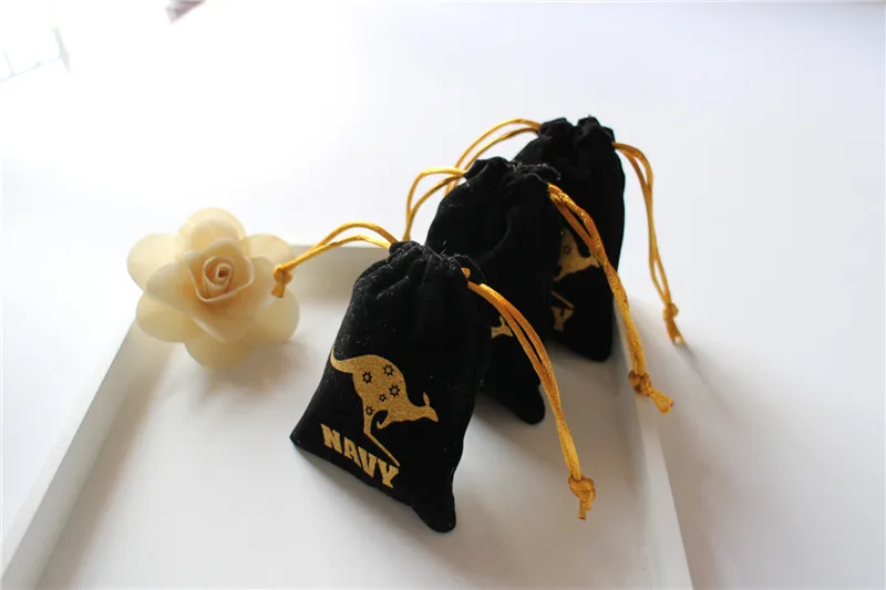 

Velvet bag customized gold Logo velvet Gift Bags velvet Jewellry drawing Pouch