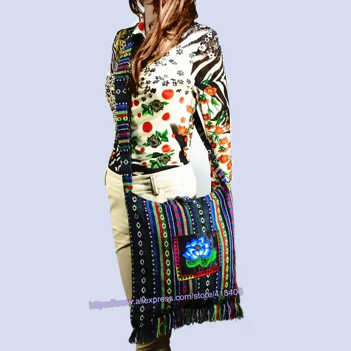 

Vintage Hmong Tribal Ethnic Thai Indian Boho shoulder bag message bag linen handmade embroidery Tapestry SYS-083E