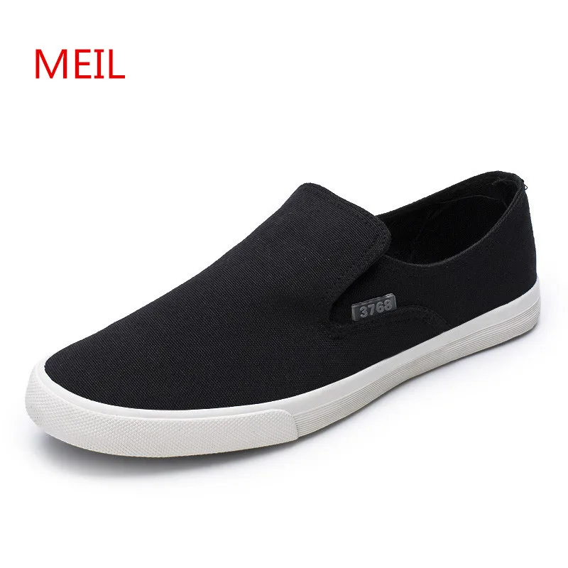 

Summer Slip on Black Canvas Shoes Men Breathable Sneakers Loafers Zapatillas Hombre Casual Shoes Men Korean Version Trainers