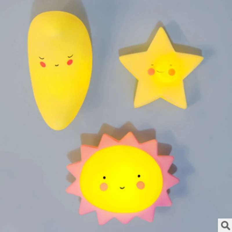 1PCS The moon shines new toys children children creative roomin Light