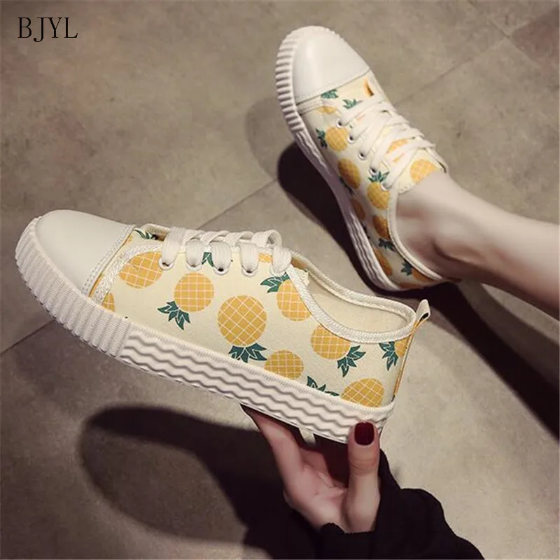 

BJYL 2019 Fast Delivery Women's Shoes Canvas Breathable Sneakers Beige Color Teenager Casual Spring Shoes Low Loafers B8
