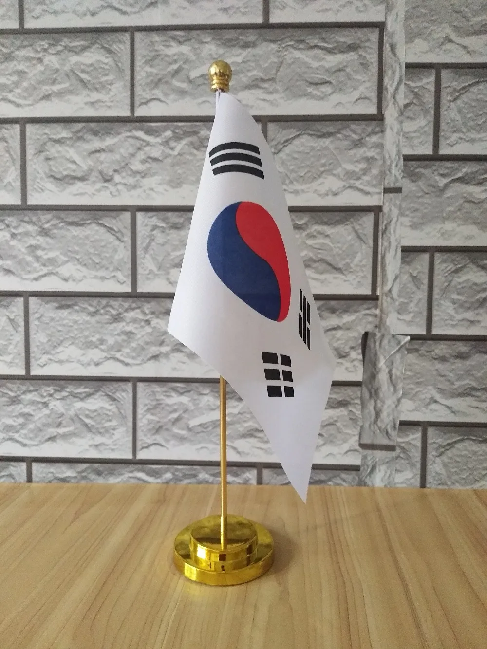 South Korea Office Table Desk Flag With Gold Or Silver Metal