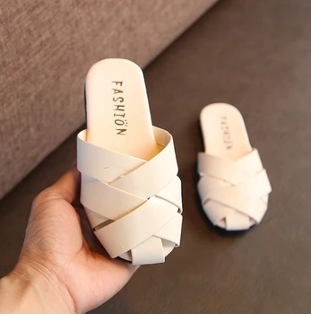 

MXHY 2019boys girls slippers summer Fashionable weaving big boy Baotou sandals and slippers Non-slip Korea Home Casual Shoes