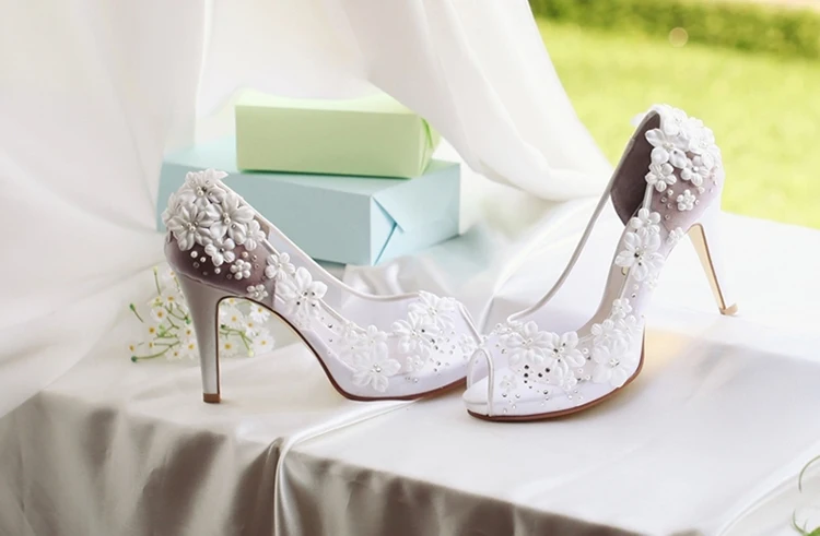 Г., весенние новые стильные свадебные туфли для вечеринки белые кружевные туфли-лодочки с открытым носком на высоком каблуке с красивым цветком для взрослых