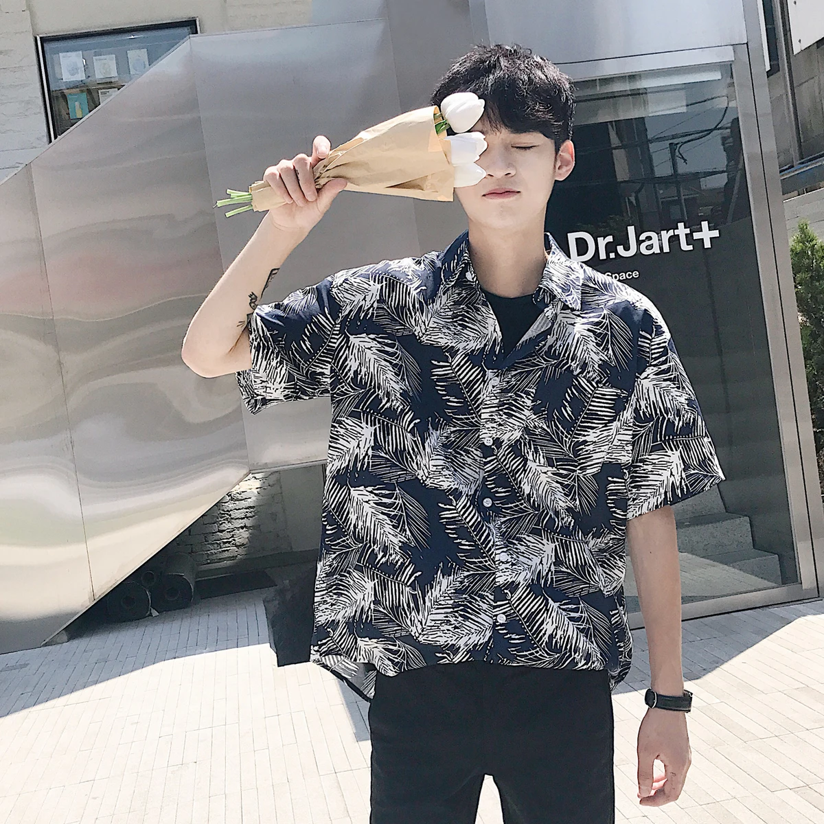 

2019 Men's Fashion Newest Summer Flower Leaves Printing Loose Casual Shirt Tide Short Sleeve Sky Bule/Navy Blue/green M/xl