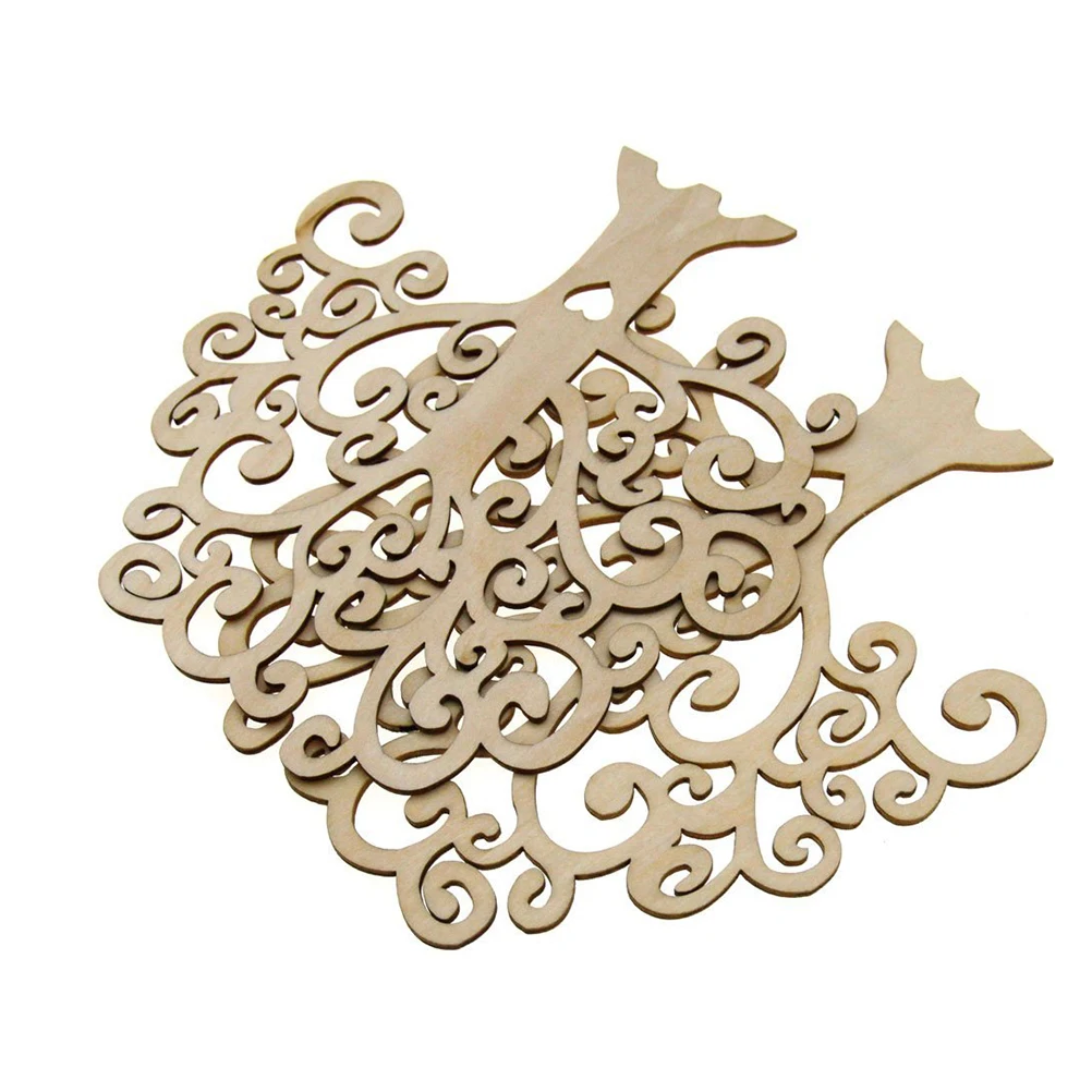 

2pcs Wooden Trees Slices Hole Love Heart for DIY MDF Family Tree Craft