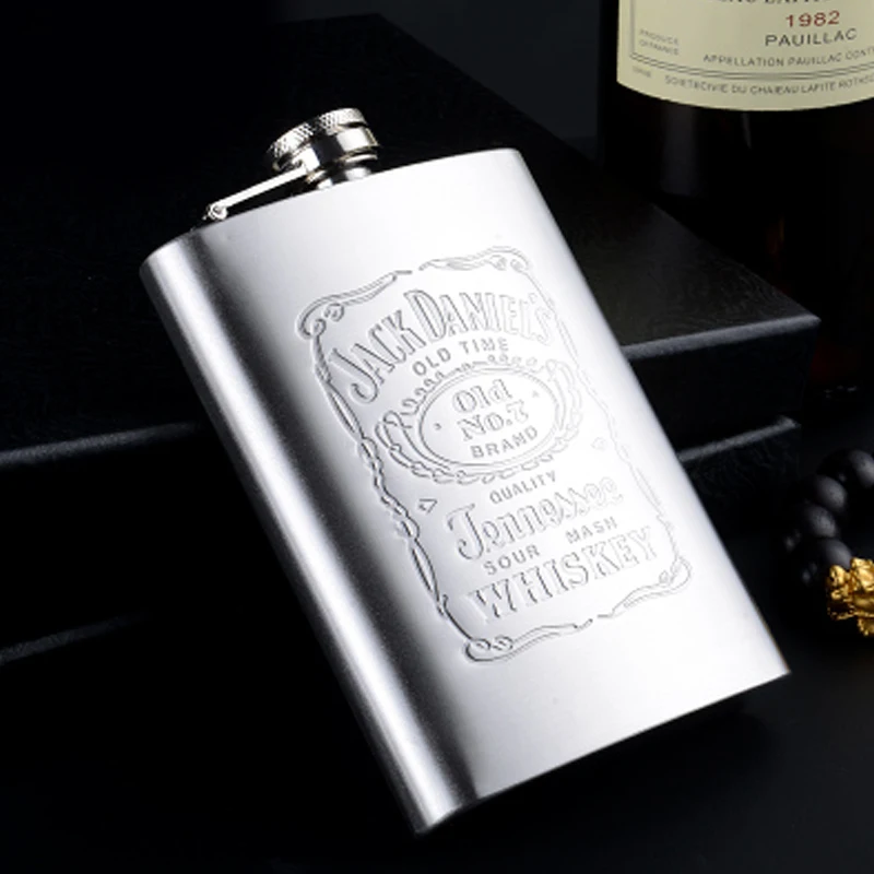 

8oz Stainless steel Wine Pot Small Flat Jugs Convinent Carry Portable Outdoor Bottles With Household Flat Water Bottle