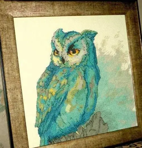 

Gold Collection Chic Counted Cross Stitch Kit Owl in Blue Green Color Glare Gaze Gazing Eye