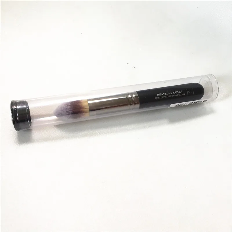 It Cosmetics Heavenly Luxe Pointed Precision Complexion Brush #11 _ 6