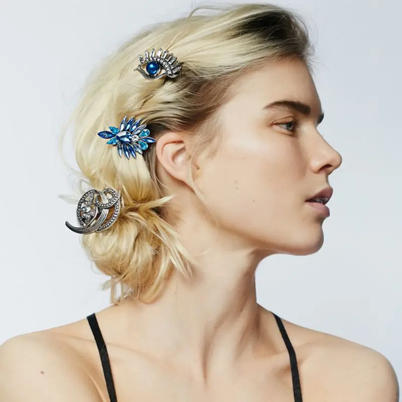

Vintage Palace Style Women Metal Alloy Hair Clip Hollow Fatima Eye Glitter Rhinestone Hairpin Imitation Crystal Jewelry Barrette