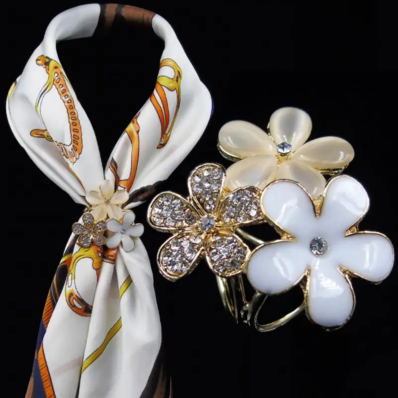 Fashion Flowers Brooch Scarf Buckle Bouquet Luxury Crystal Rhinestone