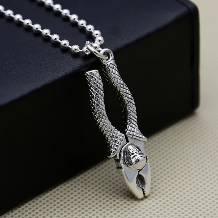 

Vintage Skeleton Skull Tong 925 Sterling Silver Men Plier Pendant