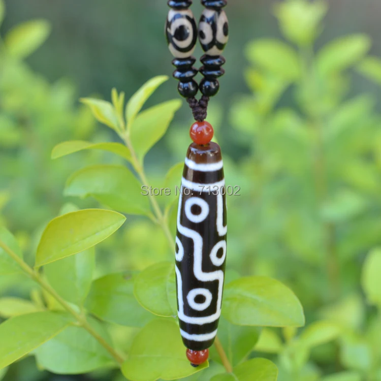 

Nature chalcedony Tibetan Dzi. 9 Eyes Bead Amulet Pendant talisman Necklace