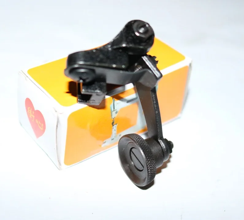 

2015 new year promotion Industrial Sewing Machine Parts Leather Fairload Presser Foot Flat Car Roller Presser Foot