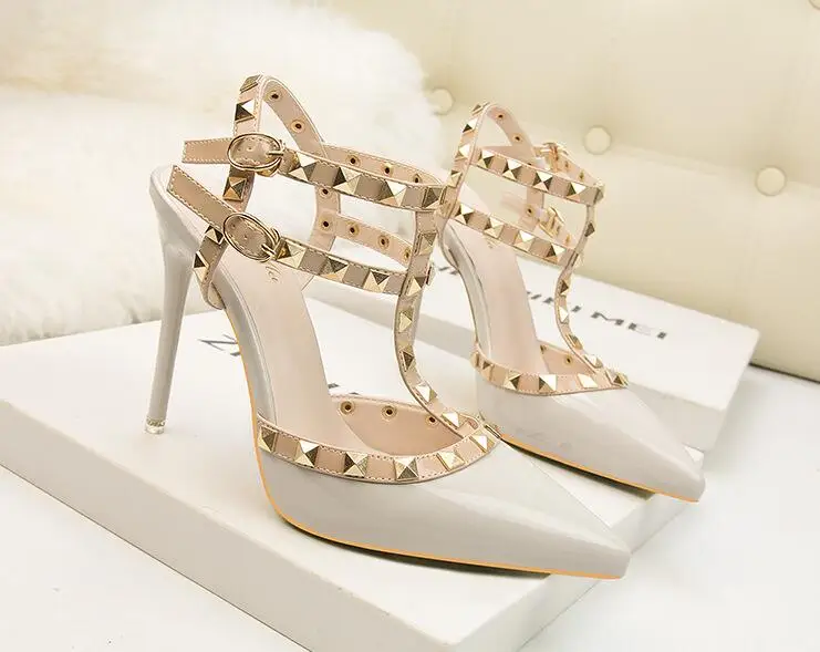 Sapatos femininos