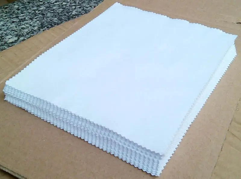 2572208028_235062660