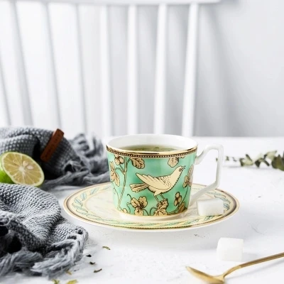 

2019 new style Scandinavian Golden Coffee Cup and Plate Set Creative Afternoon Tea British Black Tea Cup Elegant Golden Bird