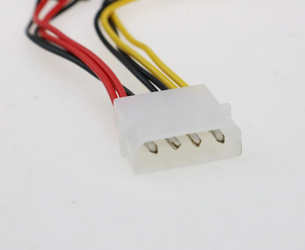 Molex вентилятор. 7 вольт на molex. 61cfm, 17. вентилятор для корпуса xilence xpf80. кулер 12v на molex.