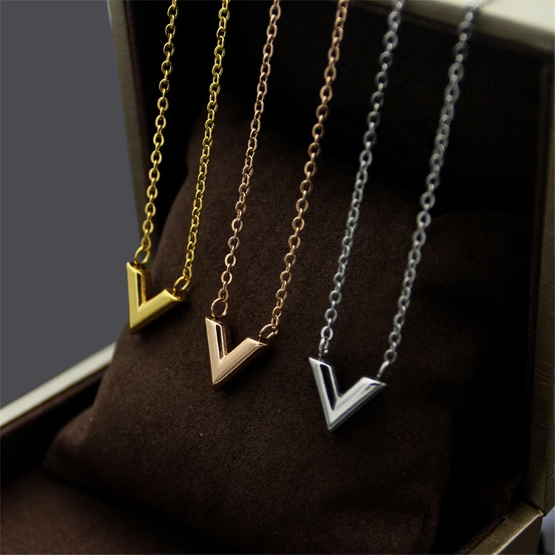 

Titanium Stainless Steel 18K Yellow/Rose Gold/Silver Platinum Plated V Pendant Necklaces Women Luxury Short Chain Choker Jewelry