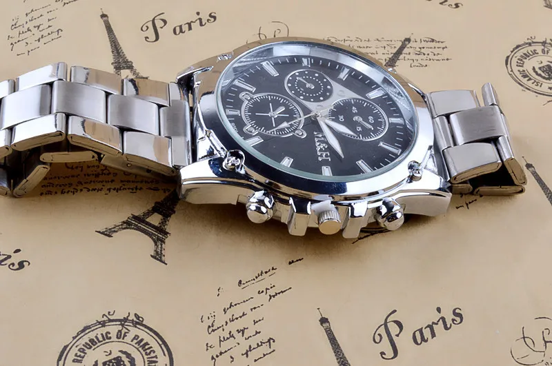 2022 Exquisite Processing Business About Men Stainless Steel Band Machinery Sport Quartz Watch Luxury Wrist Watch Man Clock