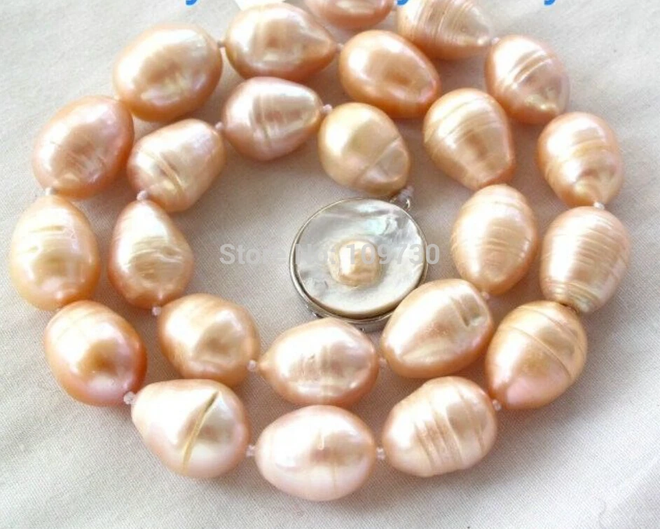 

Jewelr 002904 Pink Rice Freshwater Pearl Necklace Blister Pearl Clasp 17