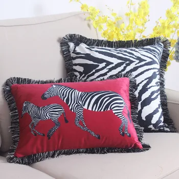 

European Luxury Gold Velvet Cushions Cover Black Wine Color Tassel Decorative Lumbar Pillow Case Louvre Sofa Couch Pillows 35*50