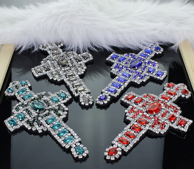 

Large Crown cross patch embroidered cloth garment accessories to patch a large cross applique