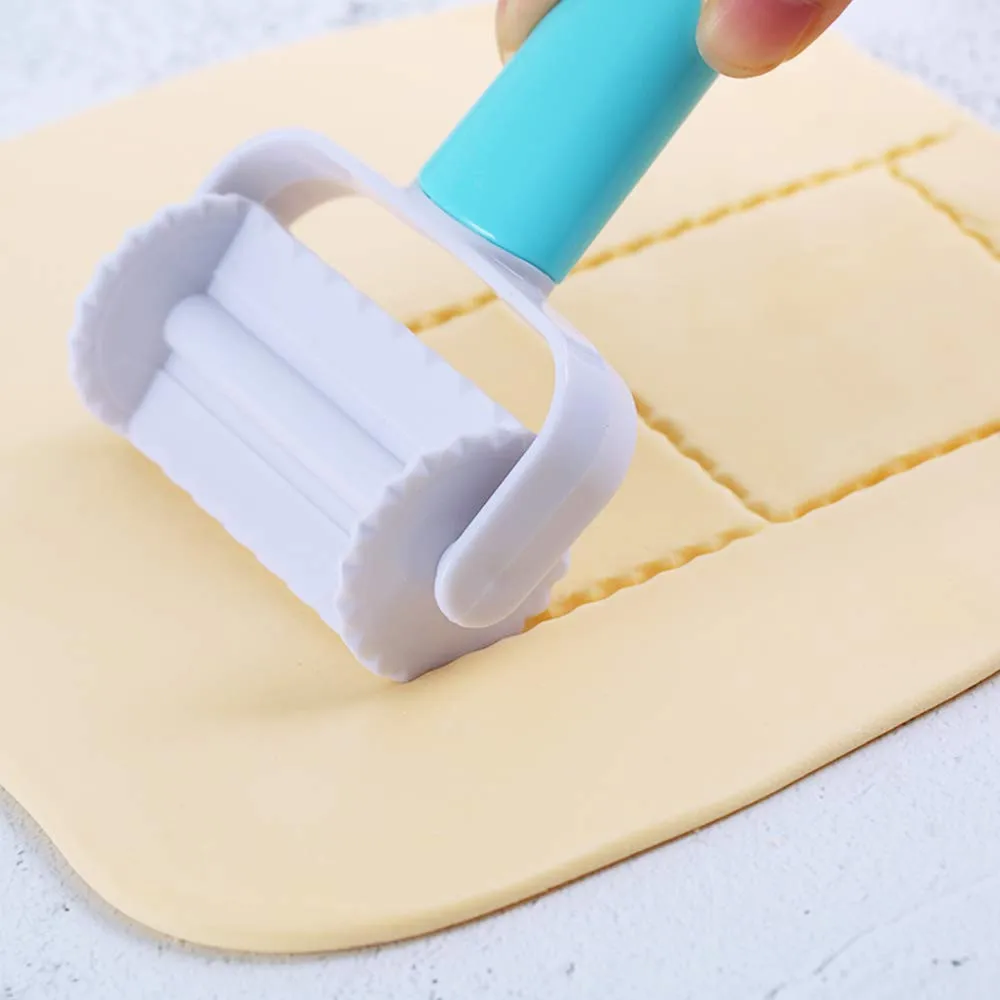 

1PC Rolling Angel Biscuit Cookies Cutter Mold Maker Cake DIY Decorating Gun Kitchen Baking Mould Decorating Stamp patisseri Tool