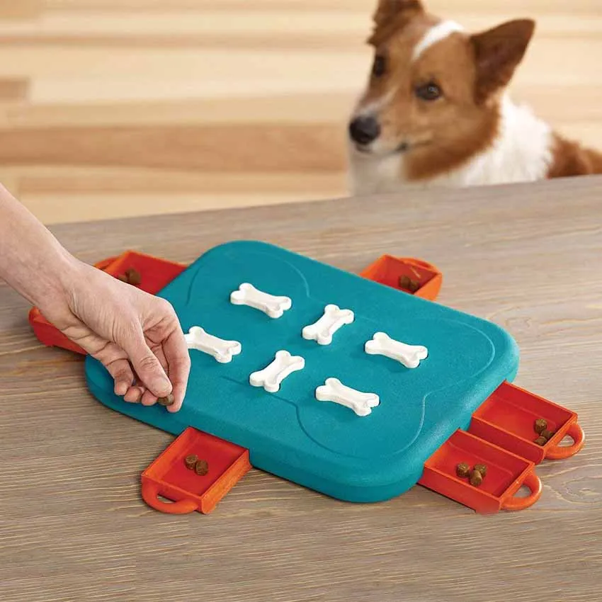 Pet Dog Toys Leaking Food Dispenser Portable Dog Feeder Interactive Puzzle Toy Square Shape Dish for Medium Dogs Cats Products