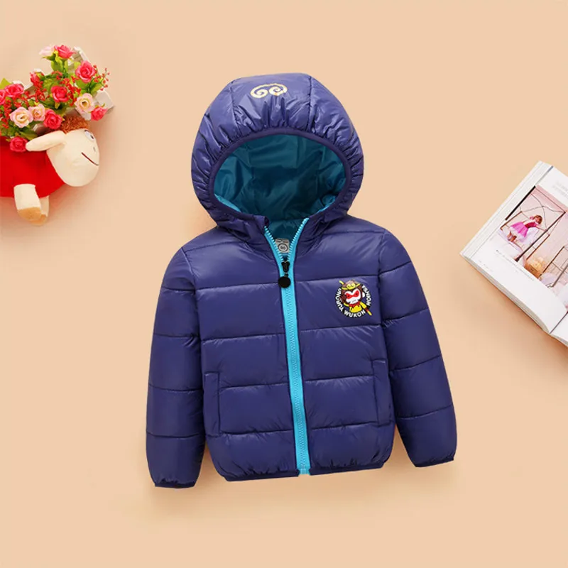 Новое Брендовое зимнее теплое пуховое пальто Детская короткая утепленная верхняя одежда детская одежда Детский пуховик с капюшоном, парки
