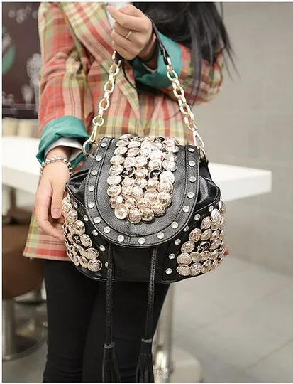 Moda punk kobiety tassel PU skórzane guziki + nity + plecaki rhinestone torba podróżna mochila feminina plecak tornister