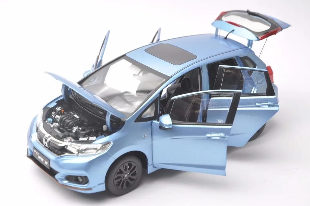 1:18 литая под давлением модель для Honda Fit Sport Jazz GK5 синий хэтчбек Игрушечная машина из сплава миниатюрная коллекция подарки