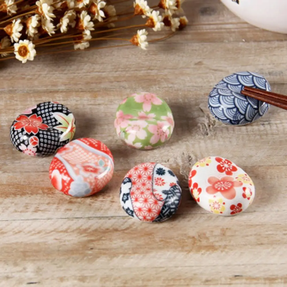 1pc Cute Japanese Ceramic Decorative Chopsticks Holder Rack Spoon Fork Rest Kitchen Tools Tableware 6 Styles 1pc Cute Japanese Ceramic Decorative Chopsticks Holder Rack Spoon Fork Rest Kitchen Tools Tableware 6 Styles