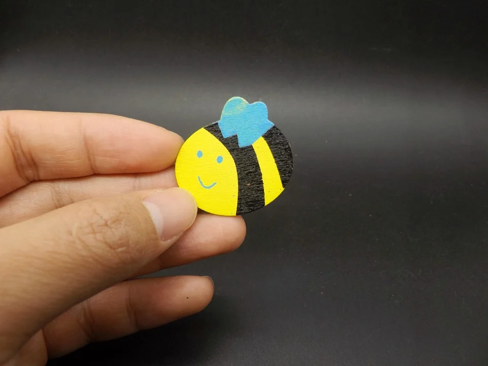 I399-Bee (1)