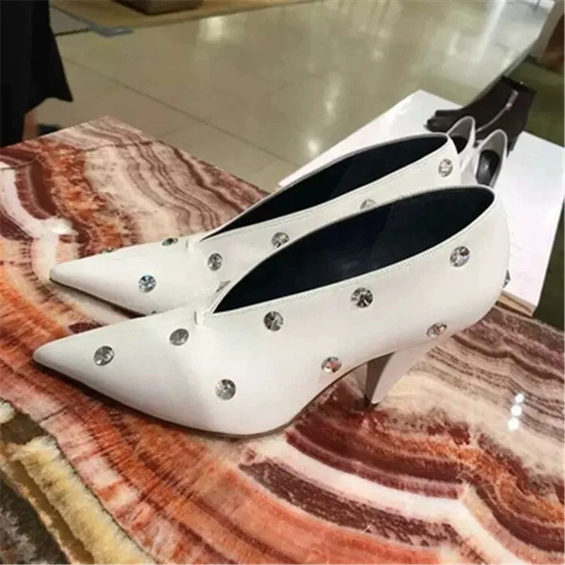 Стразы; женские туфли с острым носком; белые стразы; Каблук 6,5 см; шпильки; закрытый носок; женские туфли-лодочки со стразами; zapatos mujer - Цвет: white crystal