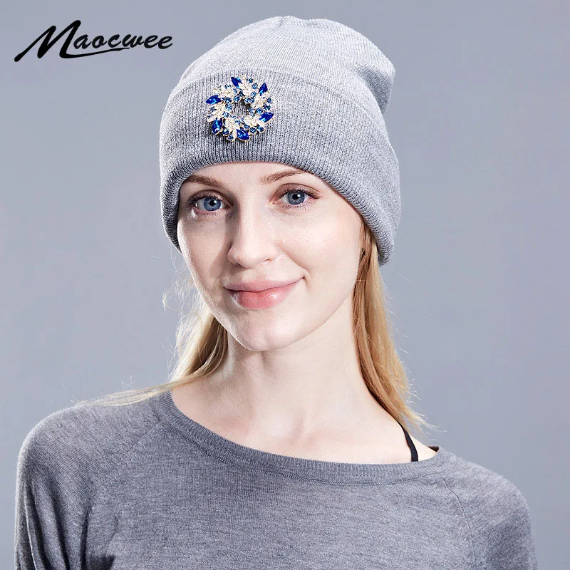 

Women Autumn And Winter Hat Angora Knitted Flower Rhinestone Skullies Beanie Cap Classic Color Diamond Decoration Hats For Girls
